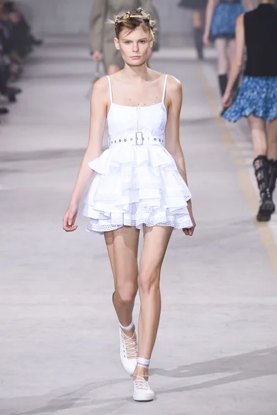 Look 23